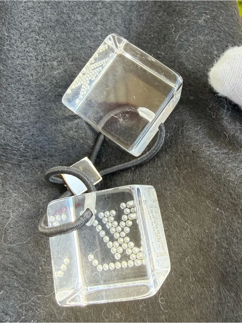 Louis Vuitton Dice Hair Tie Hair Accessory Authentic Rhinestone Cube Crystal - Picture 6 of 8